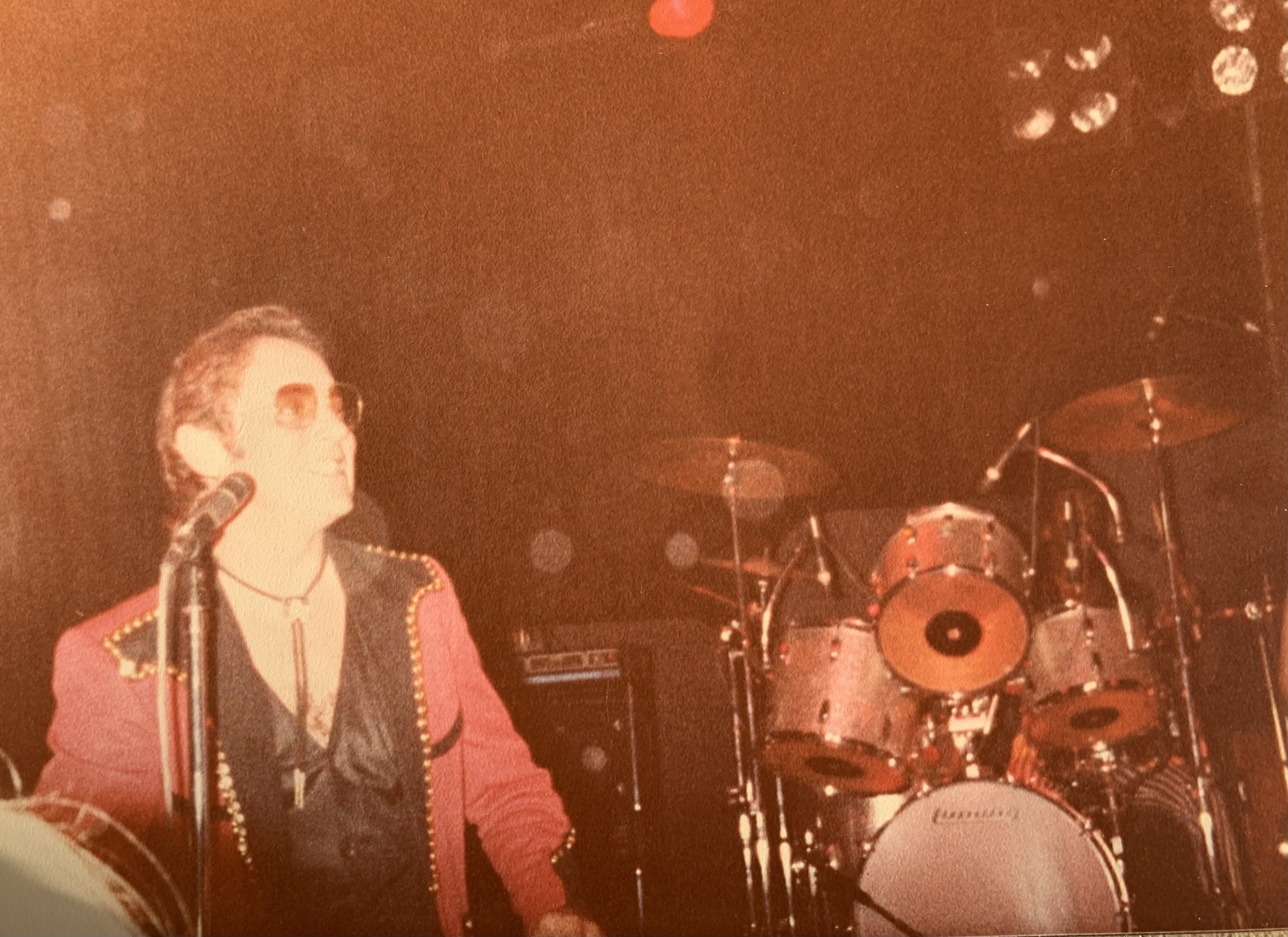 06 Apr 1983 - Bailey's, Watford (Dawn Willmott)